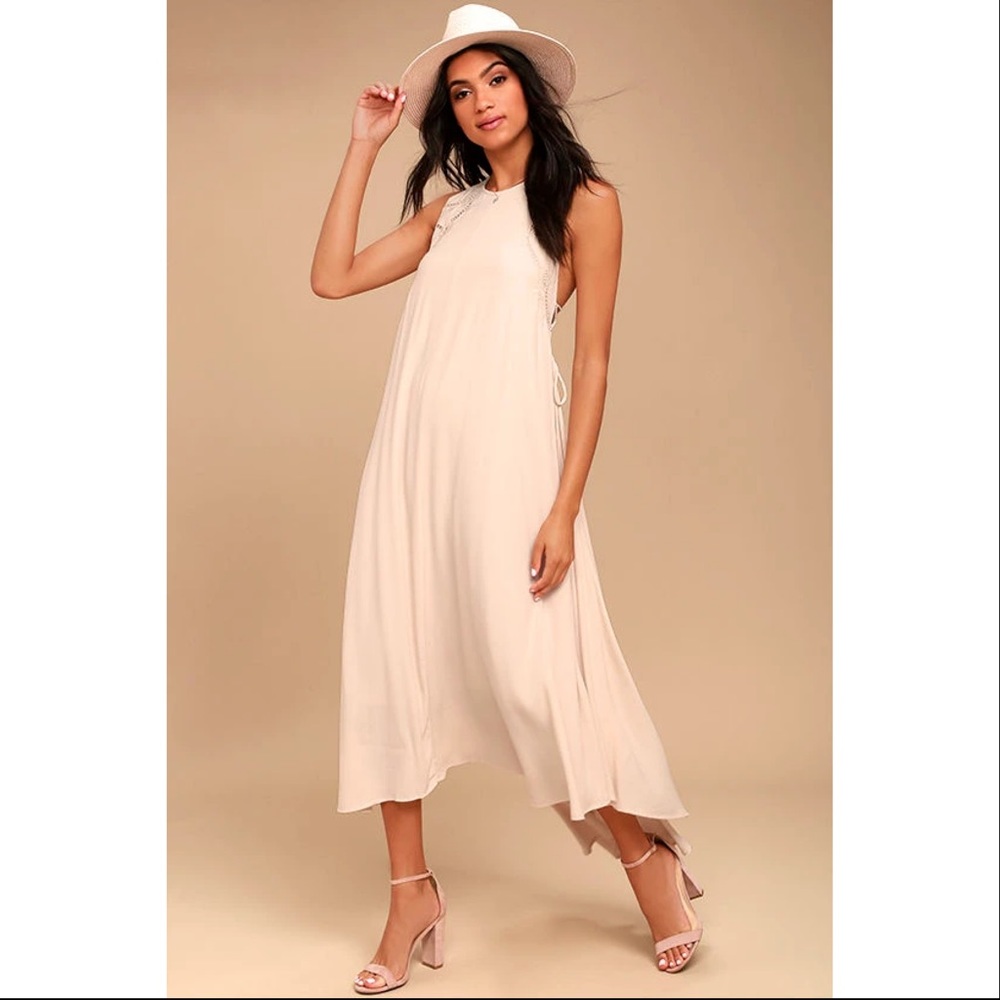 ASTR the Label Victoria Light Beige Lace-Up Midi Dress